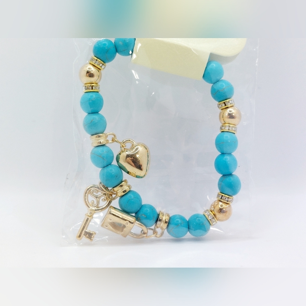D'Bello Beaded Blue Lock, Key, and Heart Stretchy Bracelet